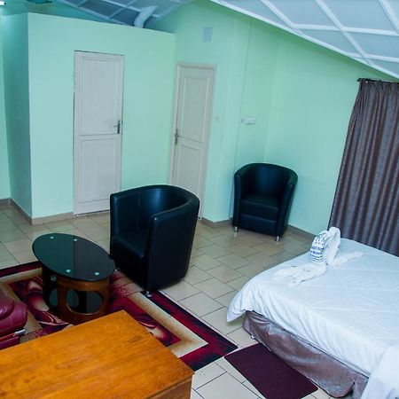 Residence Hoteliere De Moungali Brazzaville Eksteriør billede