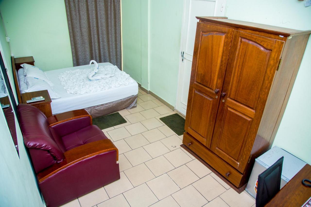 Residence Hoteliere De Moungali Brazzaville Eksteriør billede