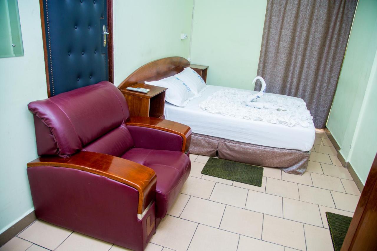 Residence Hoteliere De Moungali Brazzaville Eksteriør billede