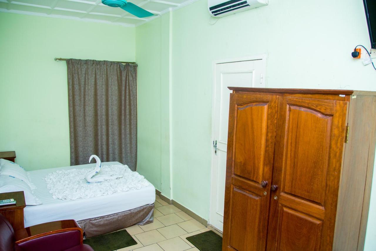 Residence Hoteliere De Moungali Brazzaville Eksteriør billede